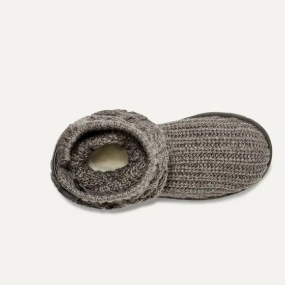 UGG Toddler Classic Cardi Cabled Knit. - Picture 5 of 6